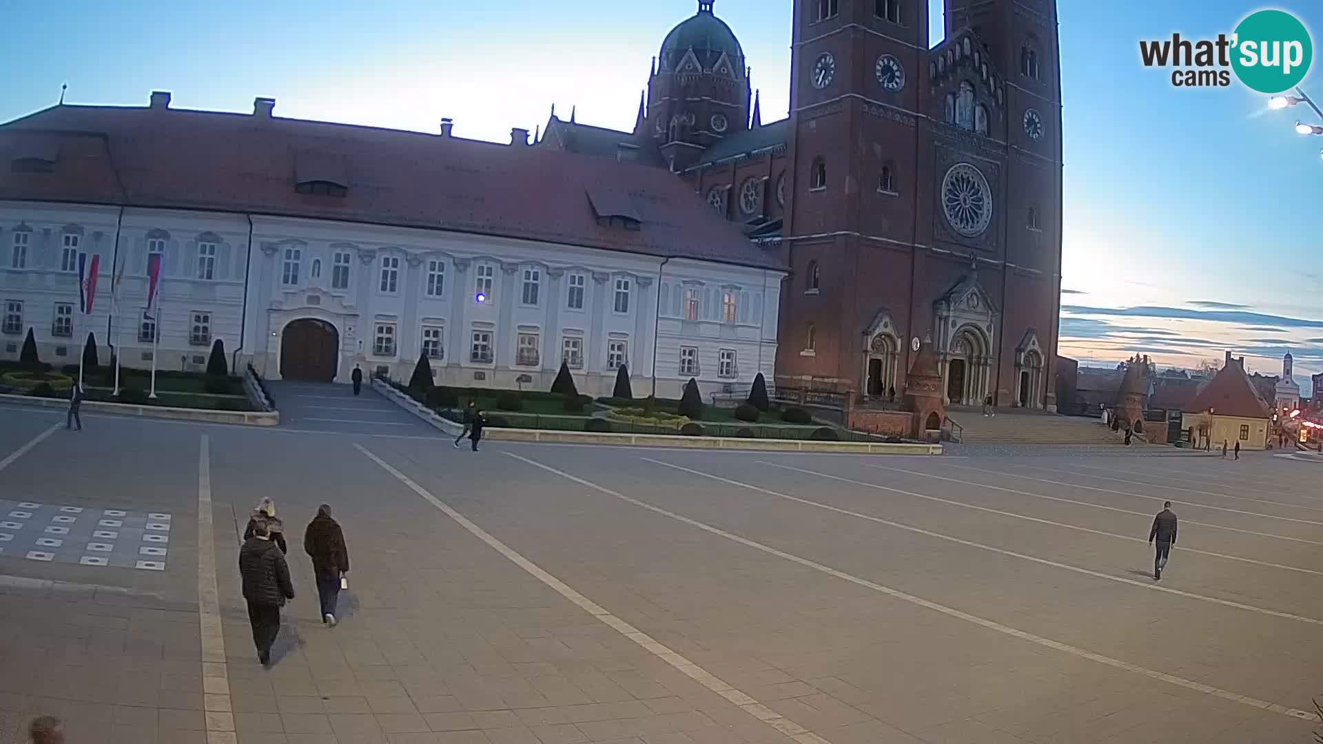Camera en vivo Đakovo Catedral Sv. Petra