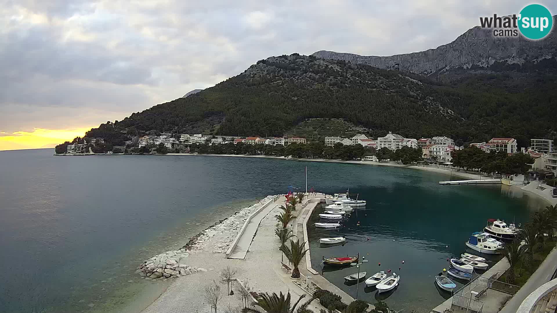 Drvenik – Dalmacija spletna kamera v živo na Hrvaškem