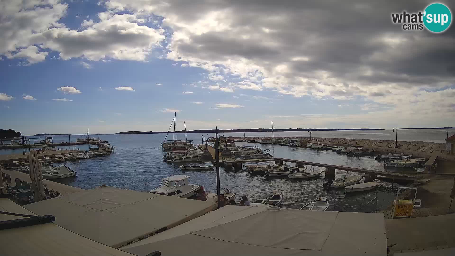 Webcam Fažana riva and city marina – Istria
