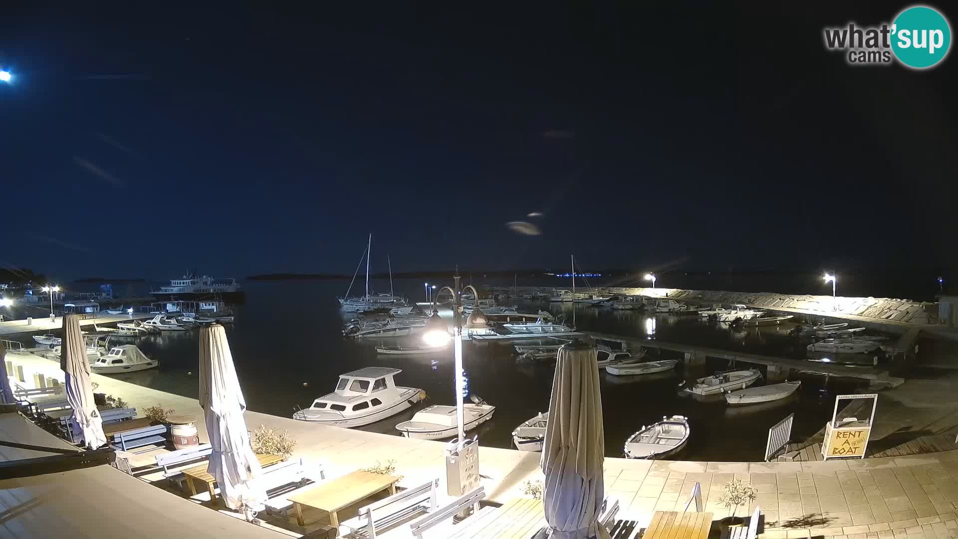 Spletna kamera Fažana riva in mestna marina – Istra