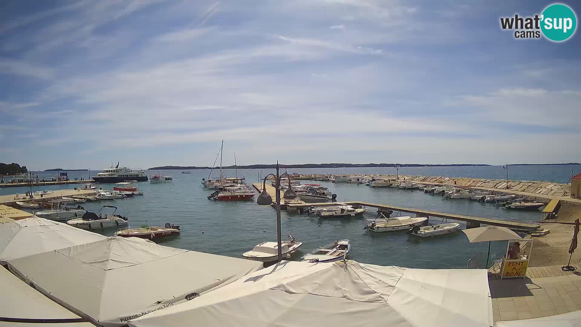 Spletna kamera Fažana riva in mestna marina – Istra