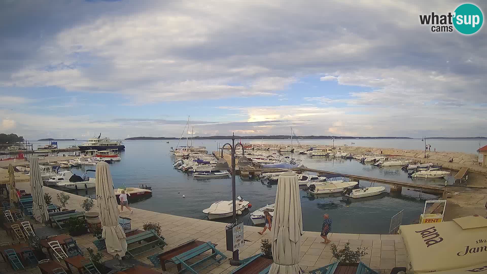 Webcam Fažana riva and city marina – Istria