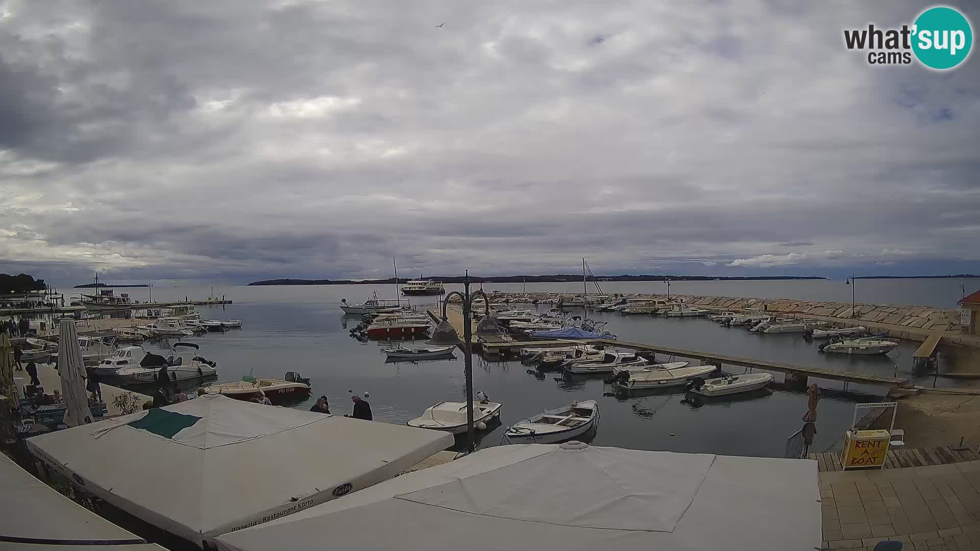 Webcam Fažana riva and city marina – Istria