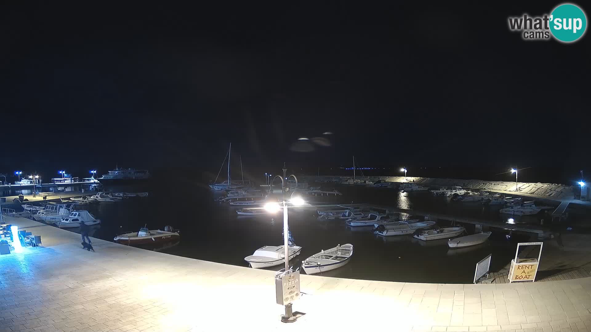 Fažana Camera en vivo riva y marina de la ciudad – Istria