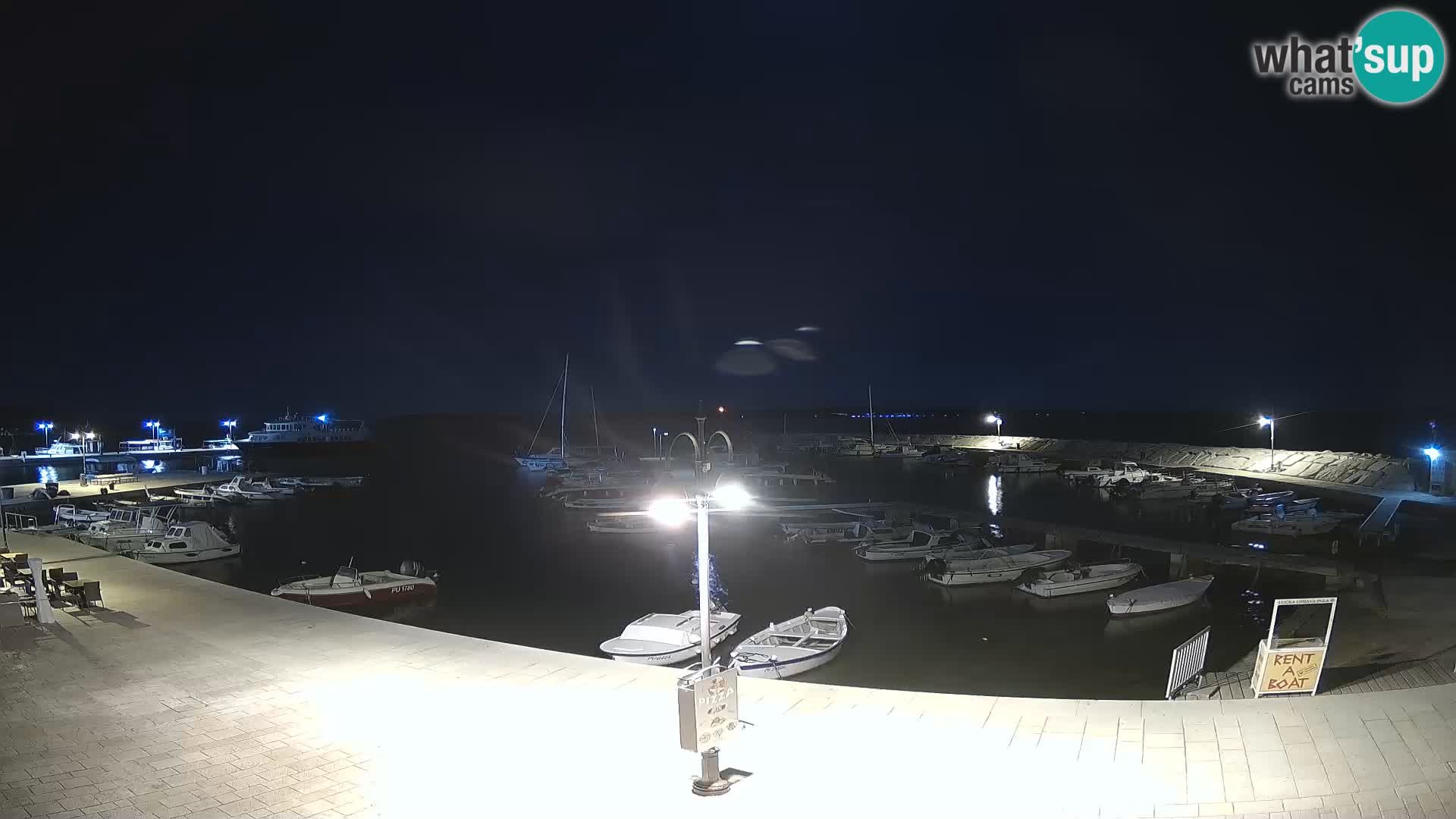 Fažana Camera en vivo riva y marina de la ciudad – Istria