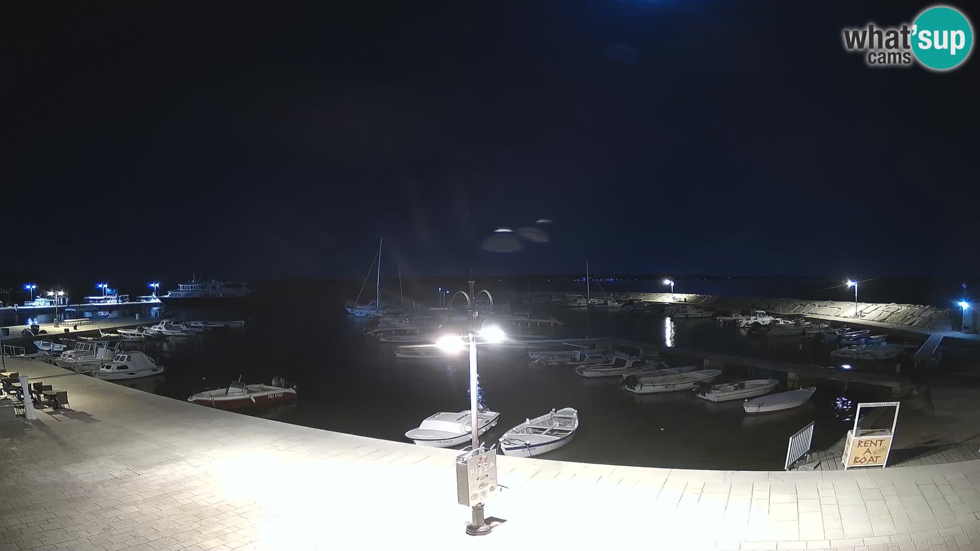 Webcam Fažana riva and city marina – Istria