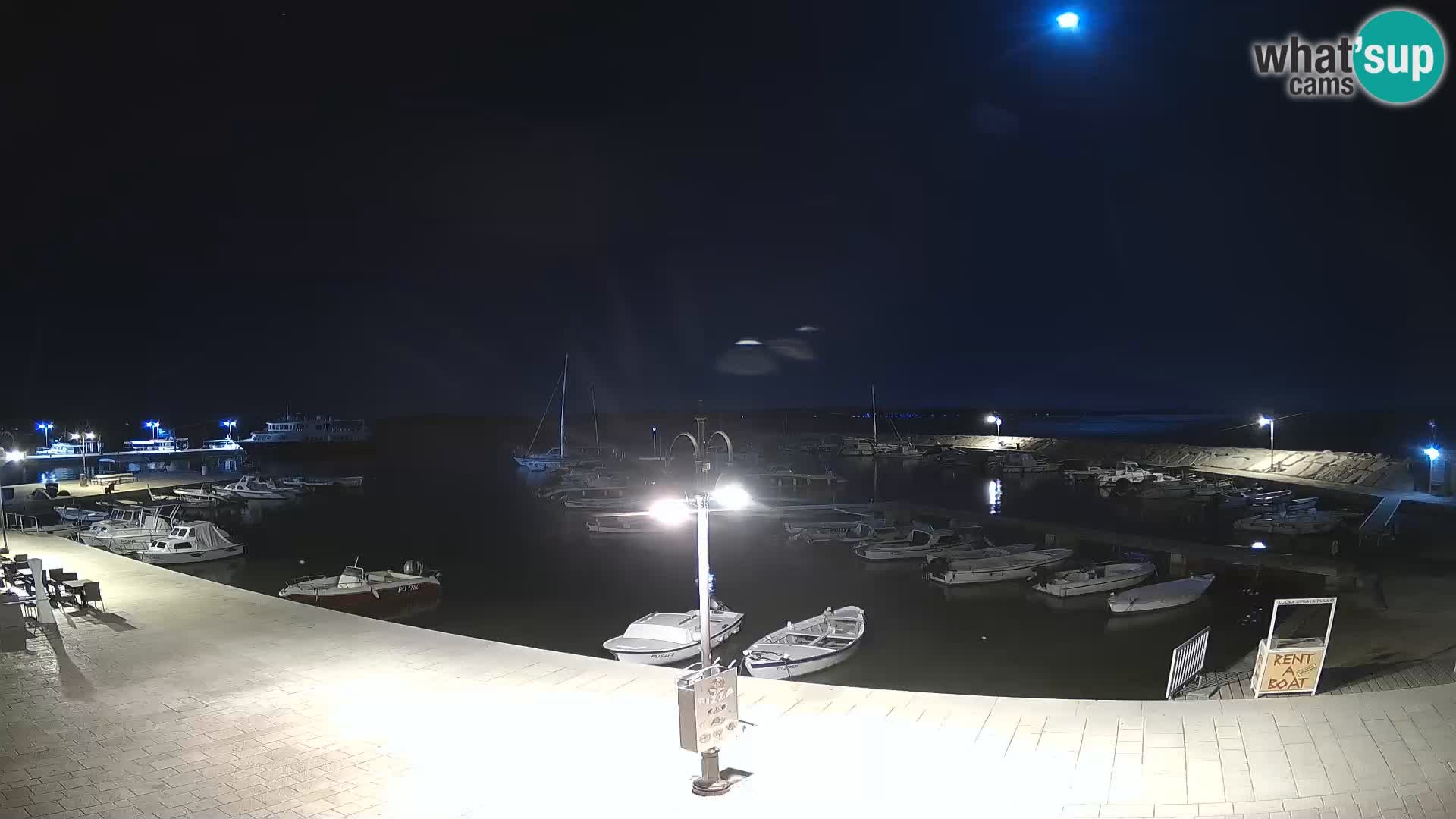 Fažana Camera en vivo riva y marina de la ciudad – Istria