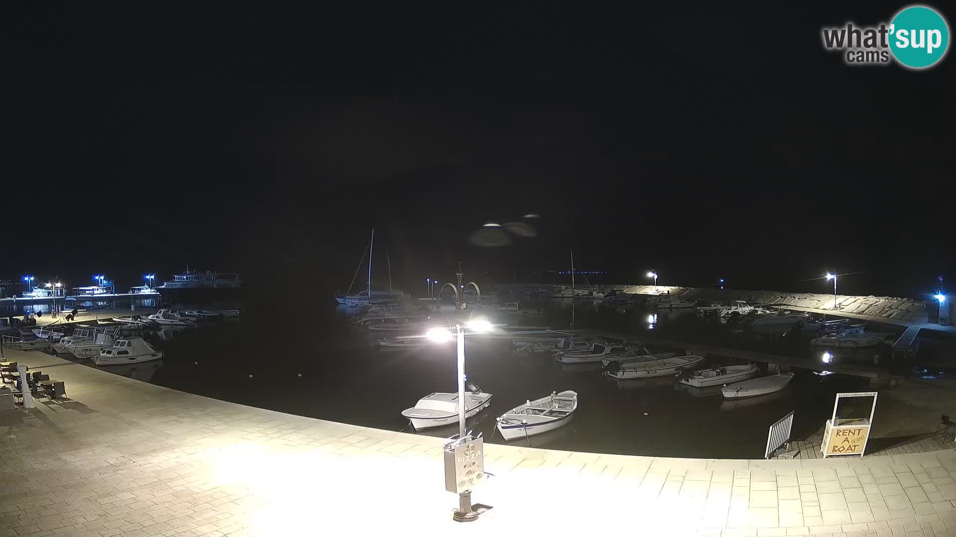 Spletna kamera Fažana riva in mestna marina – Istra