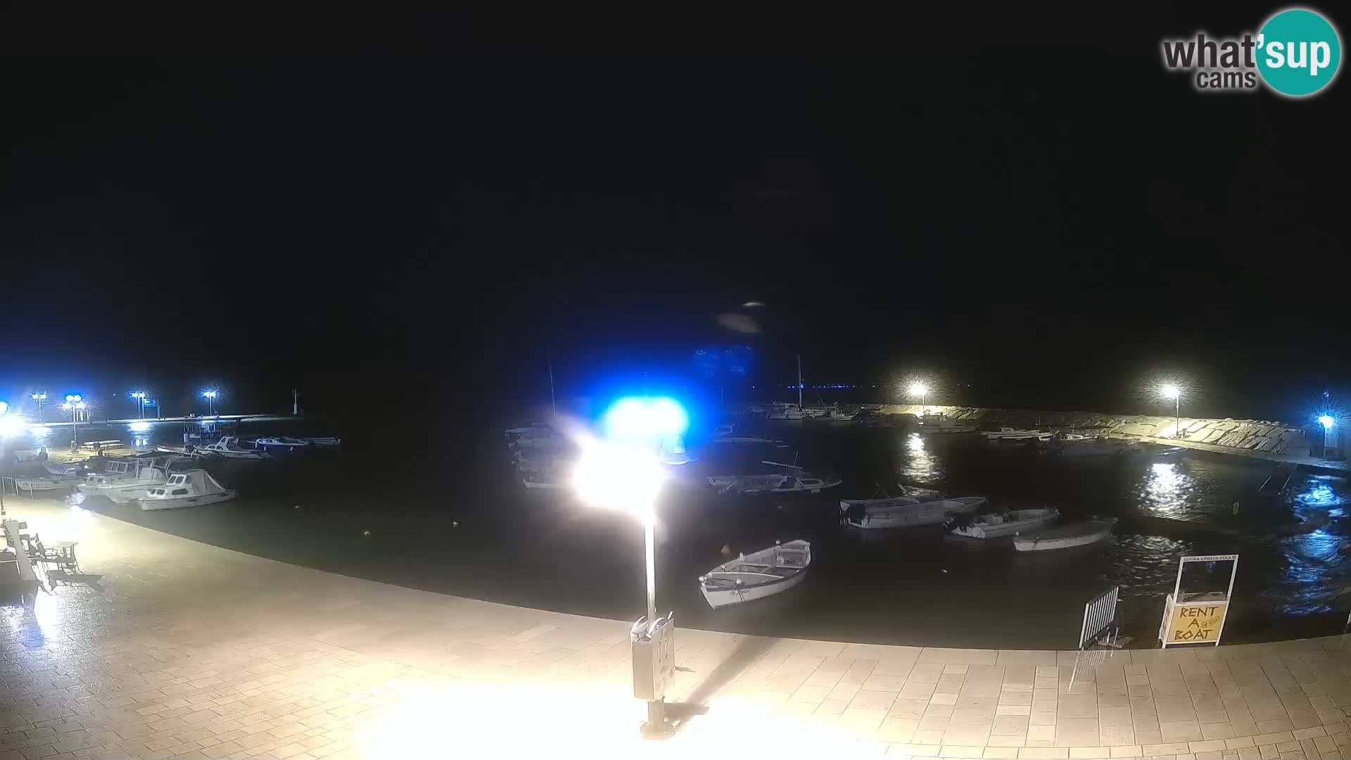 Fažana Camera en vivo riva y marina de la ciudad – Istria