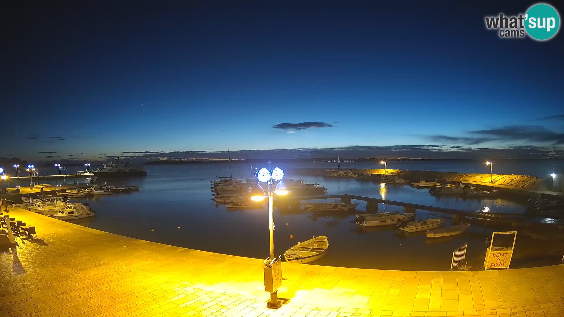 Fažana Camera en vivo riva y marina de la ciudad – Istria