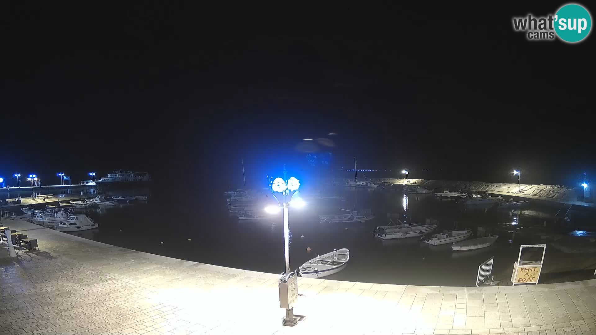 Fažana Camera en vivo riva y marina de la ciudad – Istria