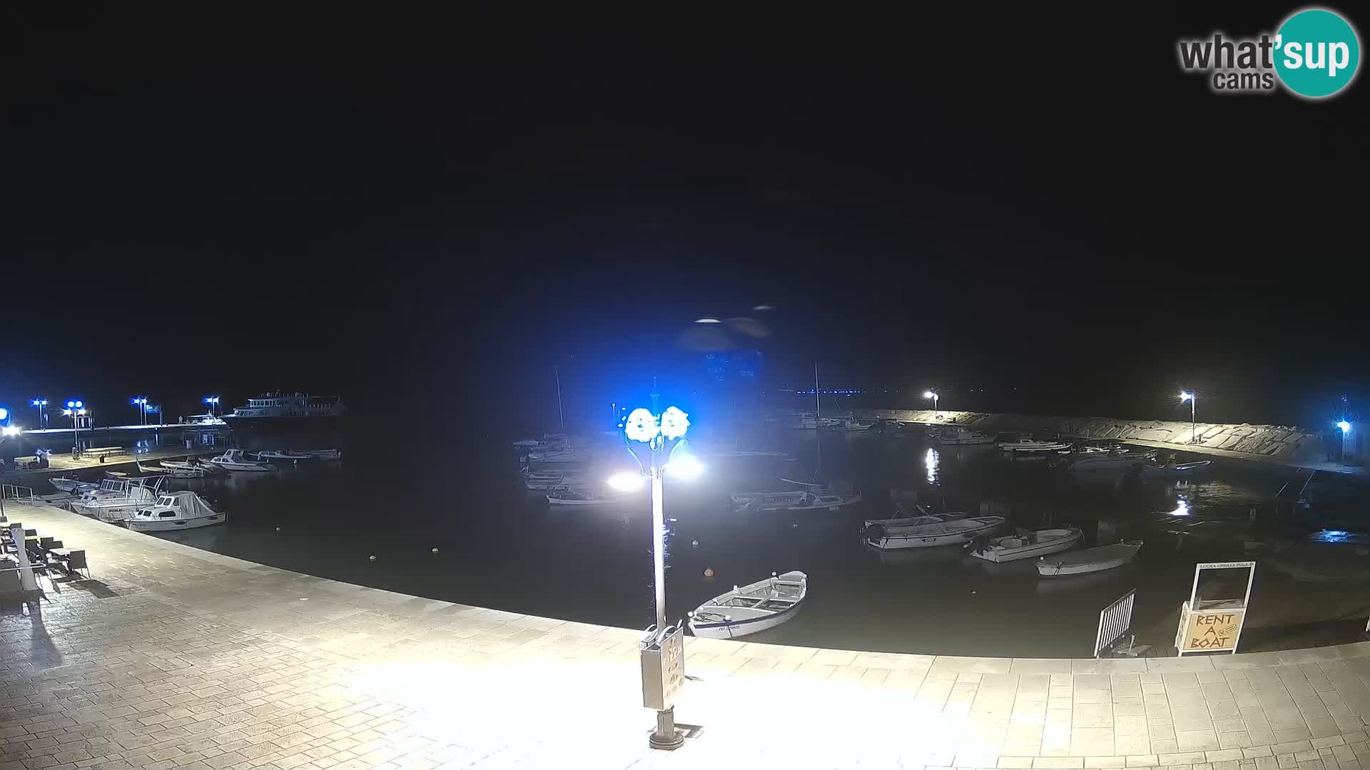 Fažana Camera en vivo riva y marina de la ciudad – Istria