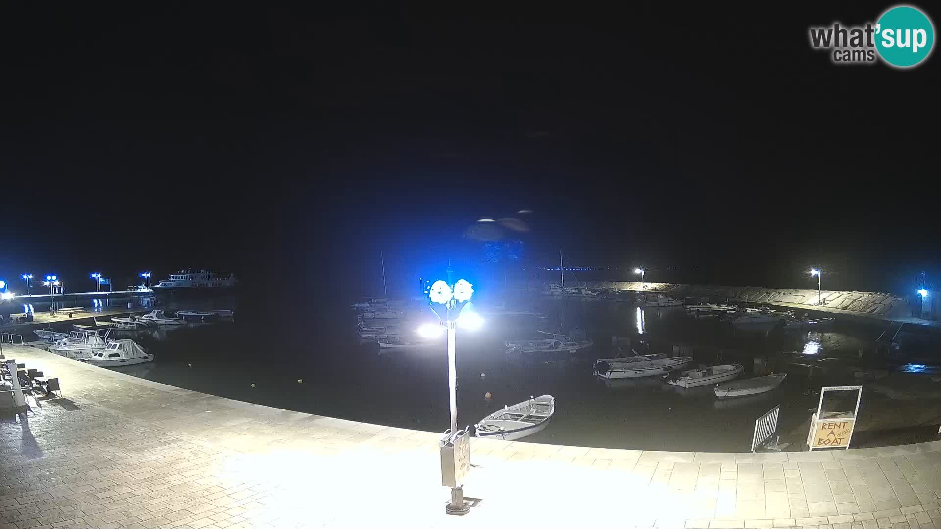 Fažana Camera en vivo riva y marina de la ciudad – Istria