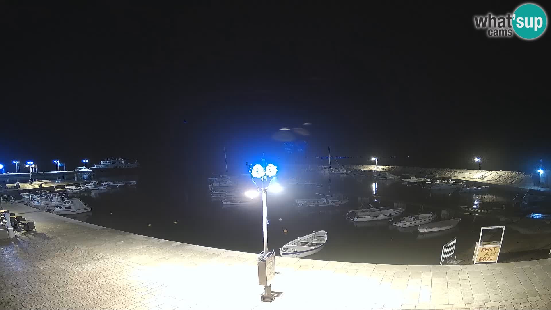 Fažana Camera en vivo riva y marina de la ciudad – Istria