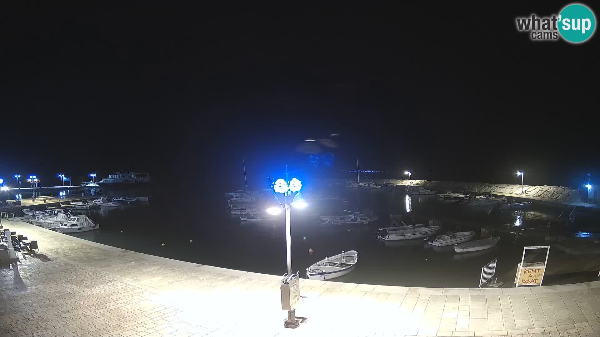 Spletna kamera Fažana riva in mestna marina – Istra