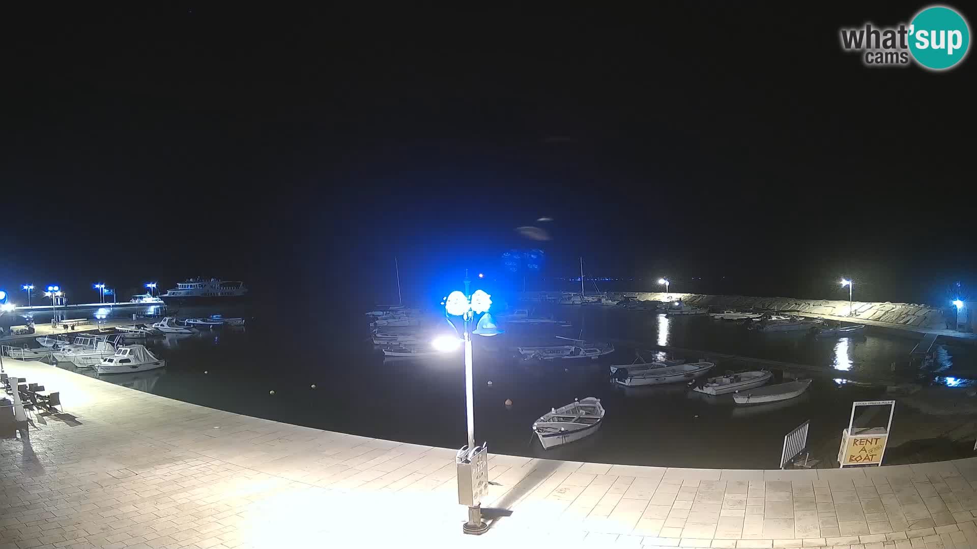 Spletna kamera Fažana riva in mestna marina – Istra