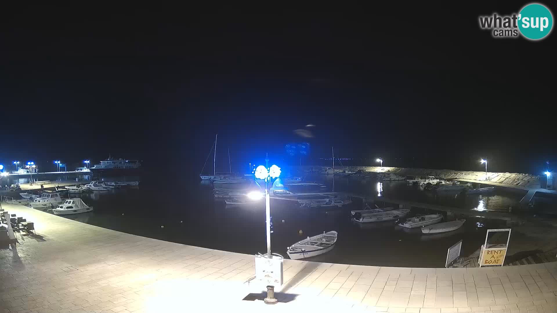 Spletna kamera Fažana riva in mestna marina – Istra