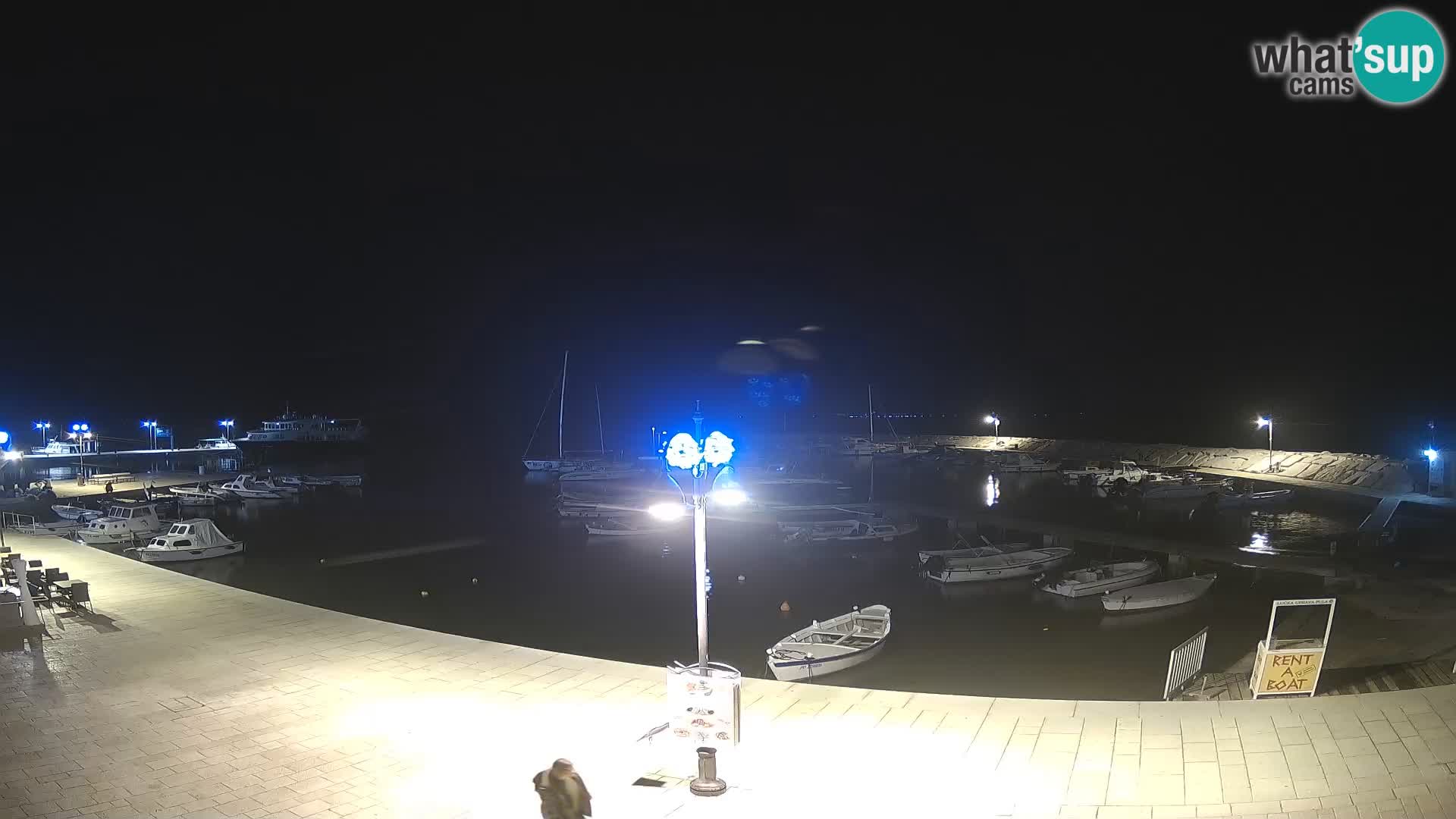 Fažana Camera en vivo riva y marina de la ciudad – Istria