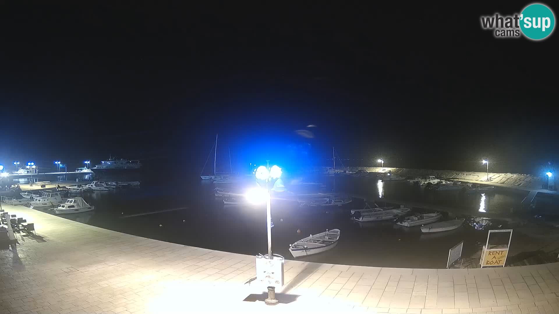 Spletna kamera Fažana riva in mestna marina – Istra