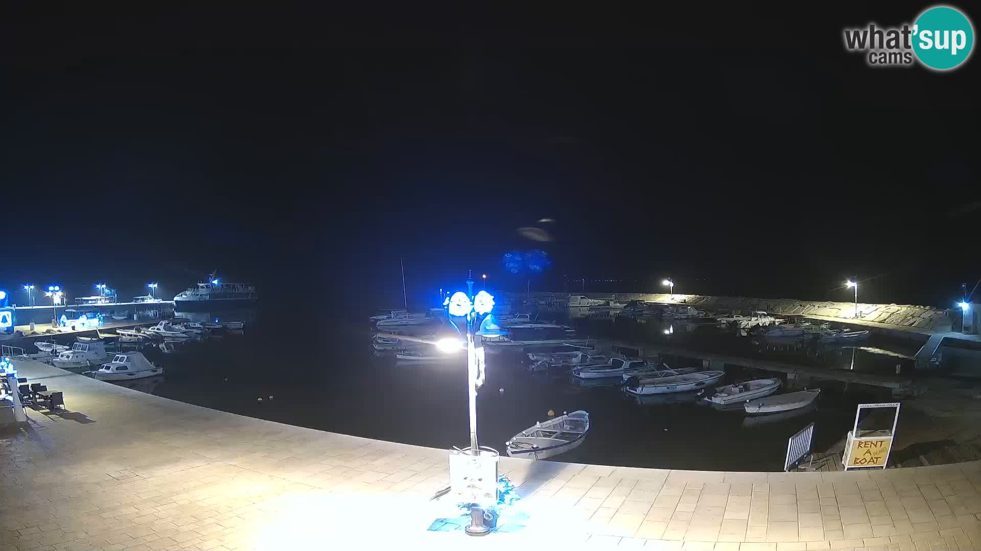 Spletna kamera Fažana riva in mestna marina – Istra