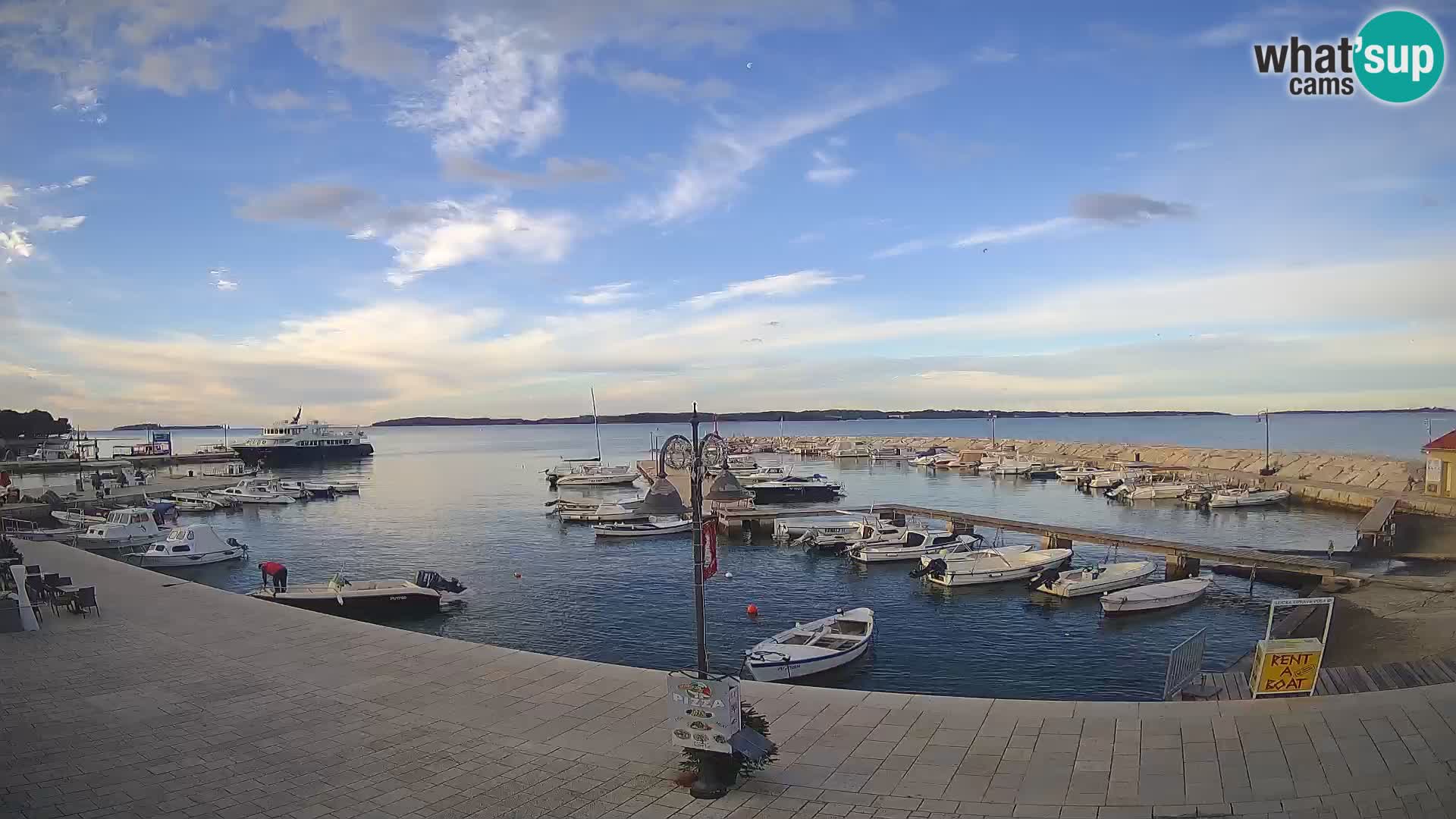 Spletna kamera Fažana riva in mestna marina – Istra