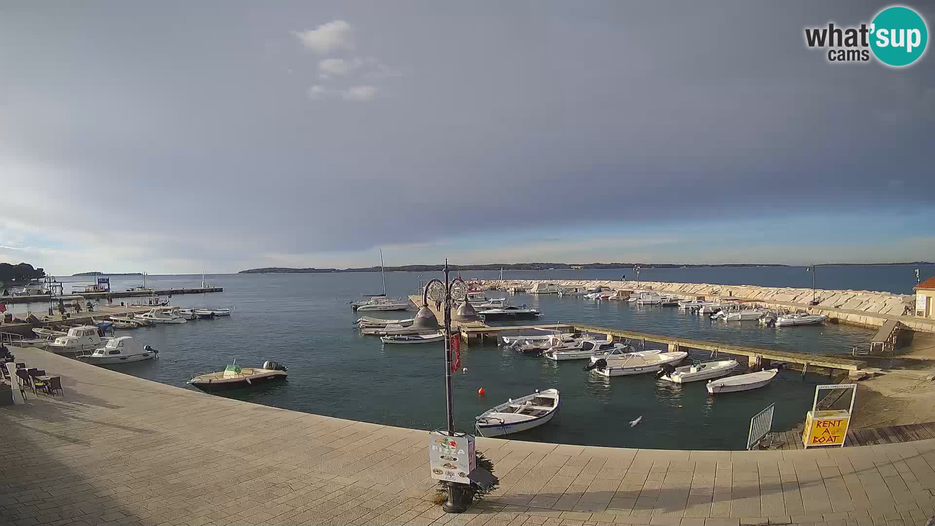 Webcam Fažana riva and city marina – Istria