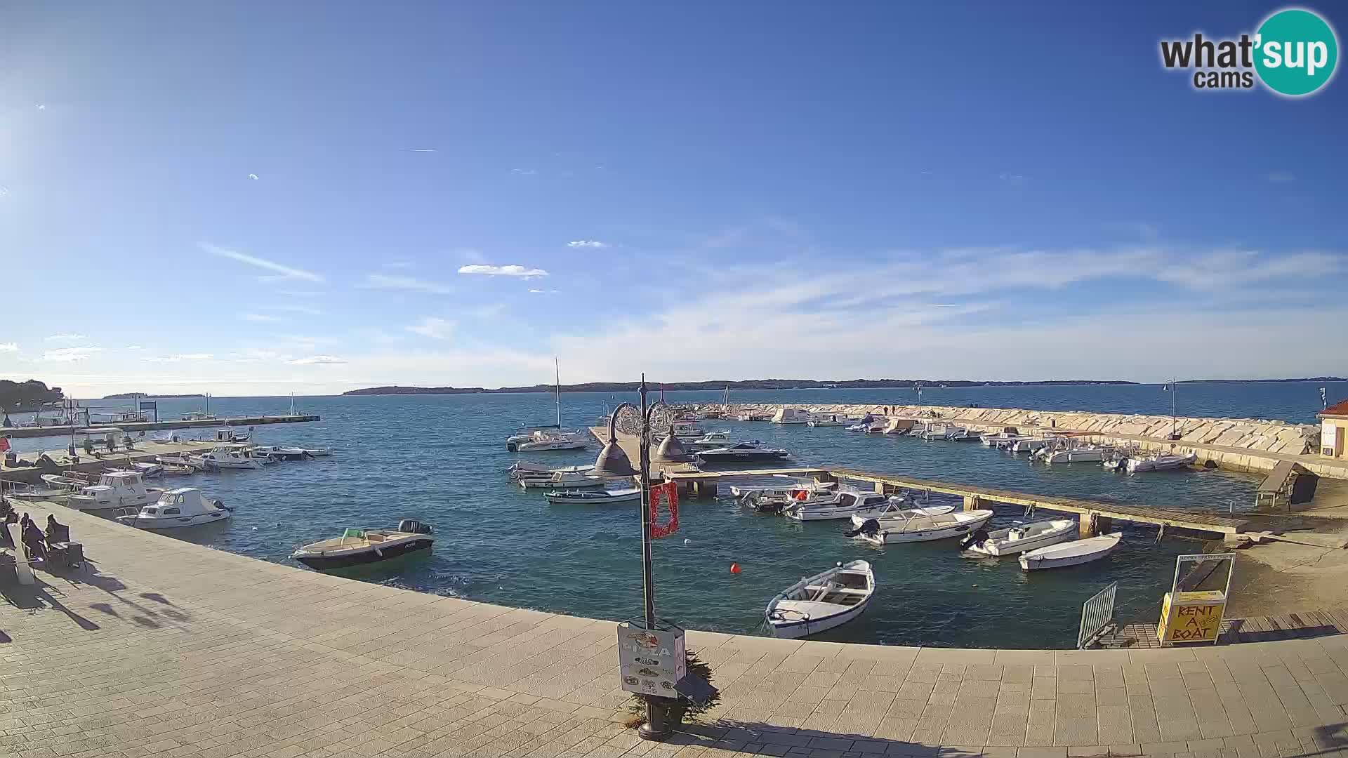 Fažana Camera en vivo riva y marina de la ciudad – Istria