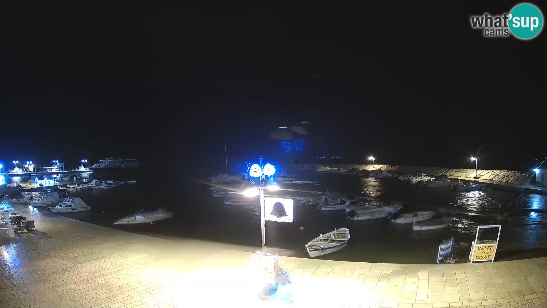 Fažana Camera en vivo riva y marina de la ciudad – Istria