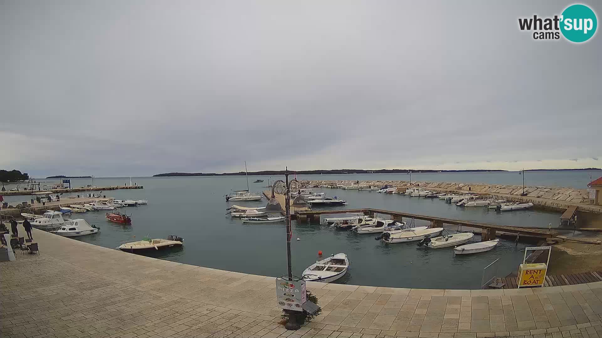 Webcam Fažana riva and city marina – Istria