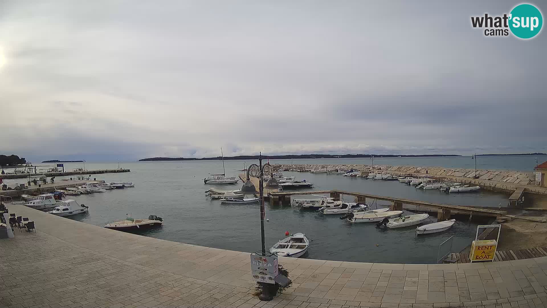 Webcam Fažana riva and city marina – Istria