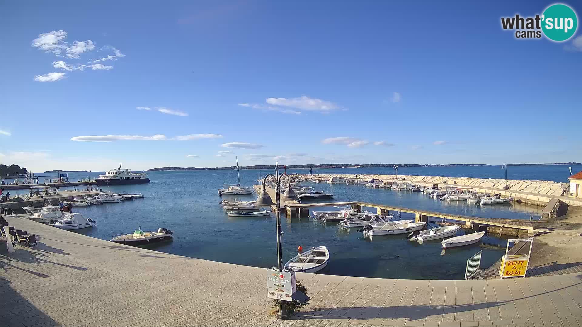 Fažana Camera en vivo riva y marina de la ciudad – Istria