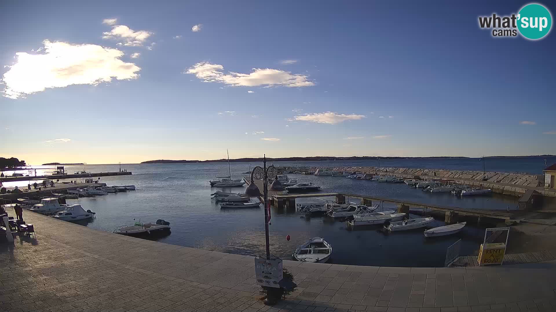 Fažana Camera en vivo riva y marina de la ciudad – Istria