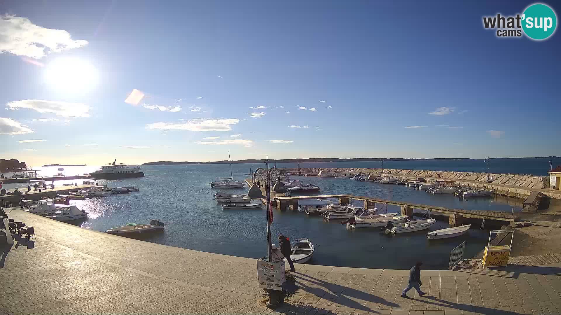 Webcam Fažana riva and city marina – Istria