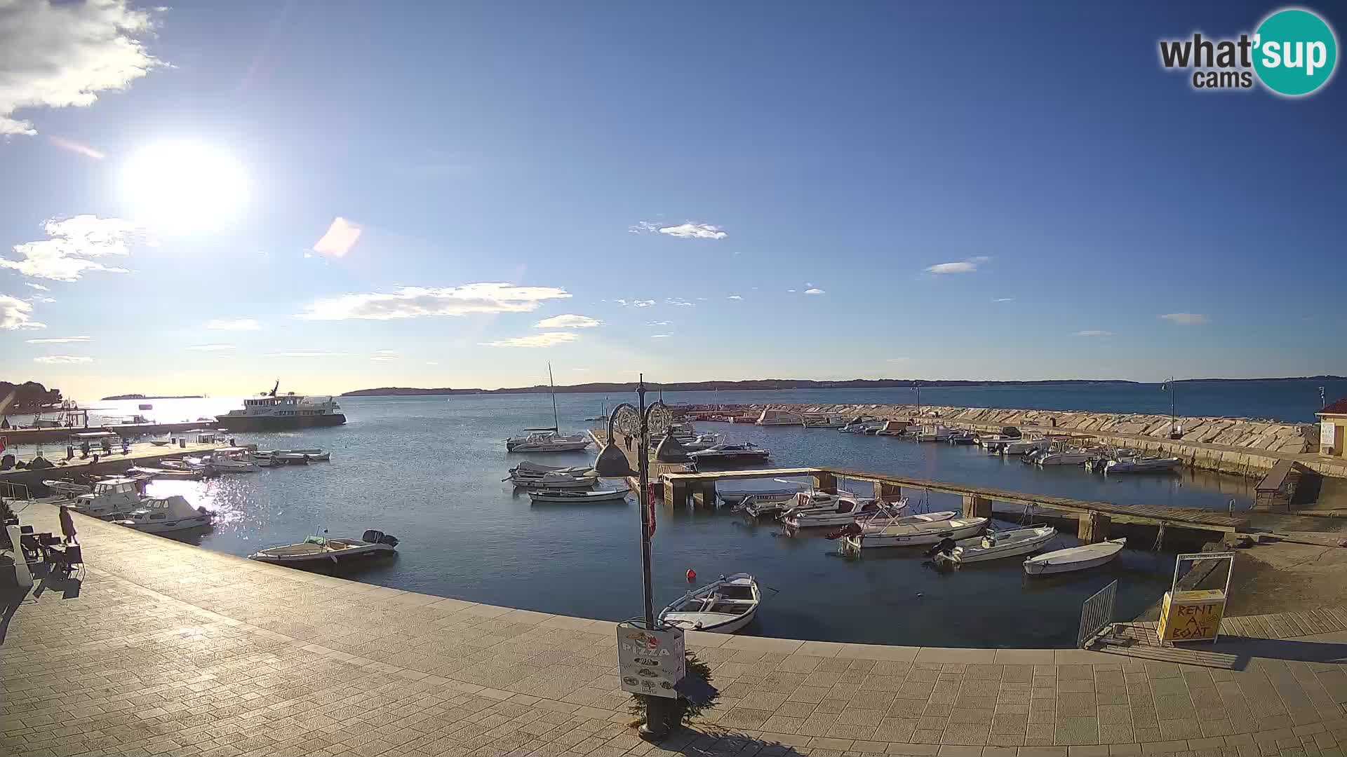 Webcam Fažana riva and city marina – Istria