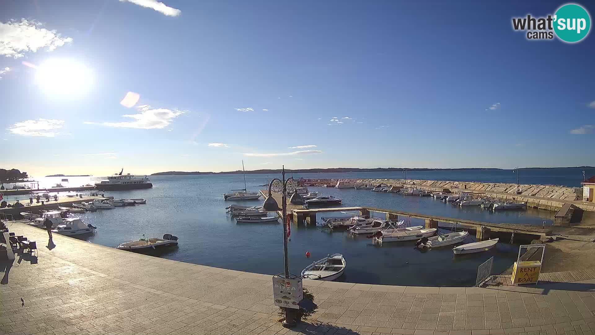 Webcam Fažana riva and city marina – Istria