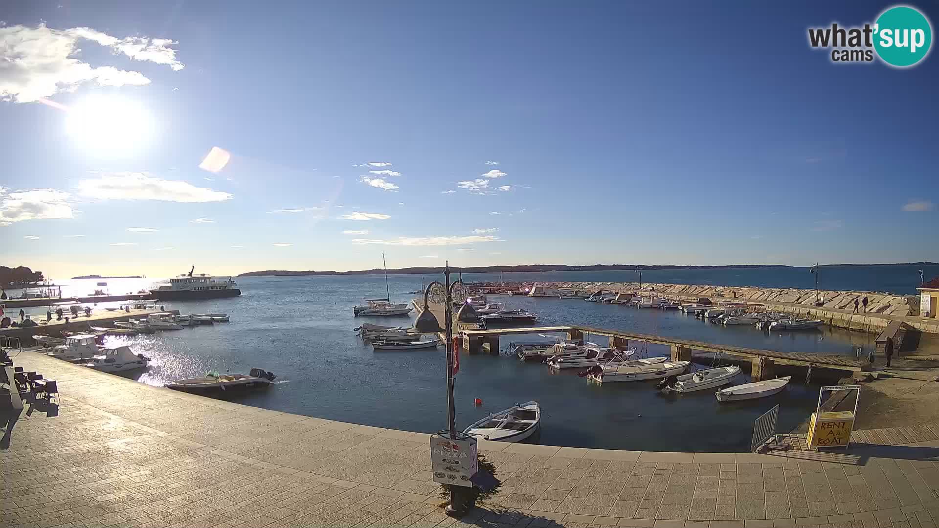 Webcam Fažana riva and city marina – Istria