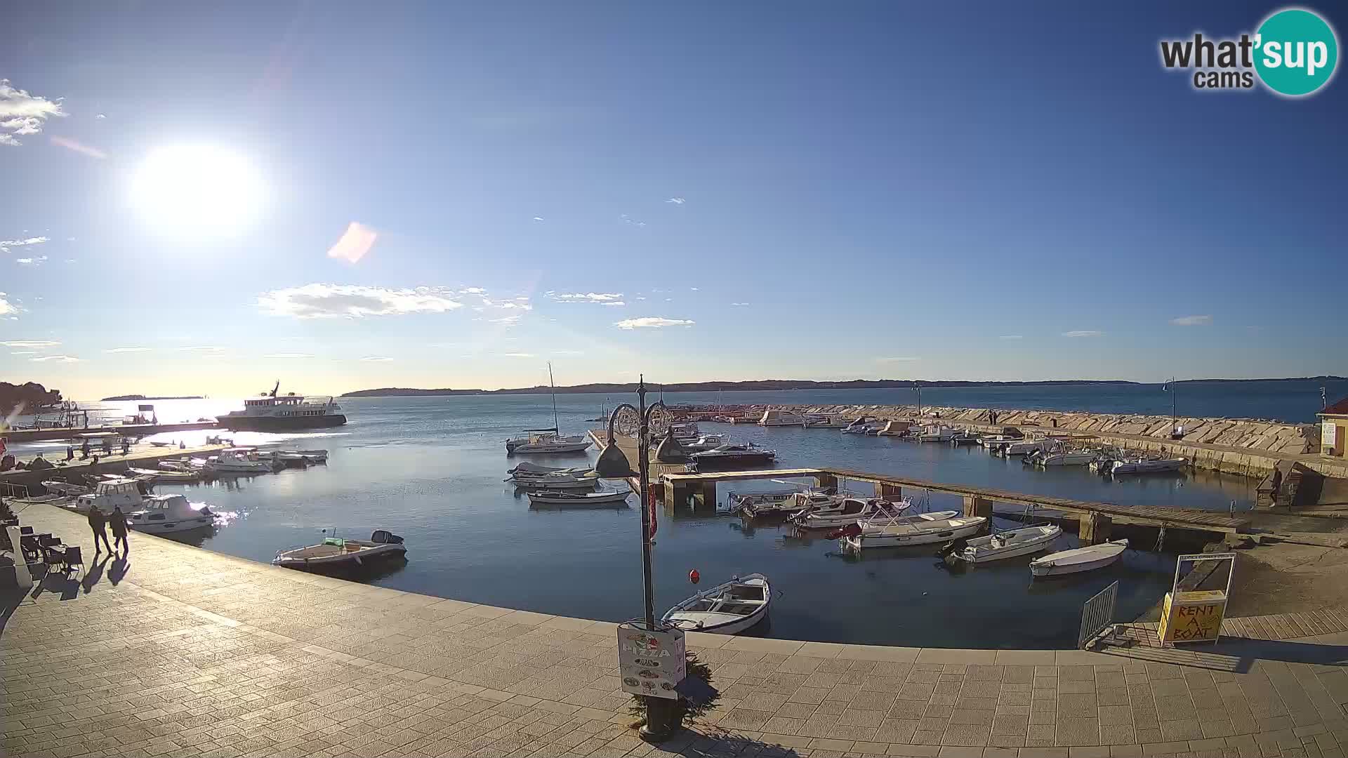 Webcam Fažana riva and city marina – Istria