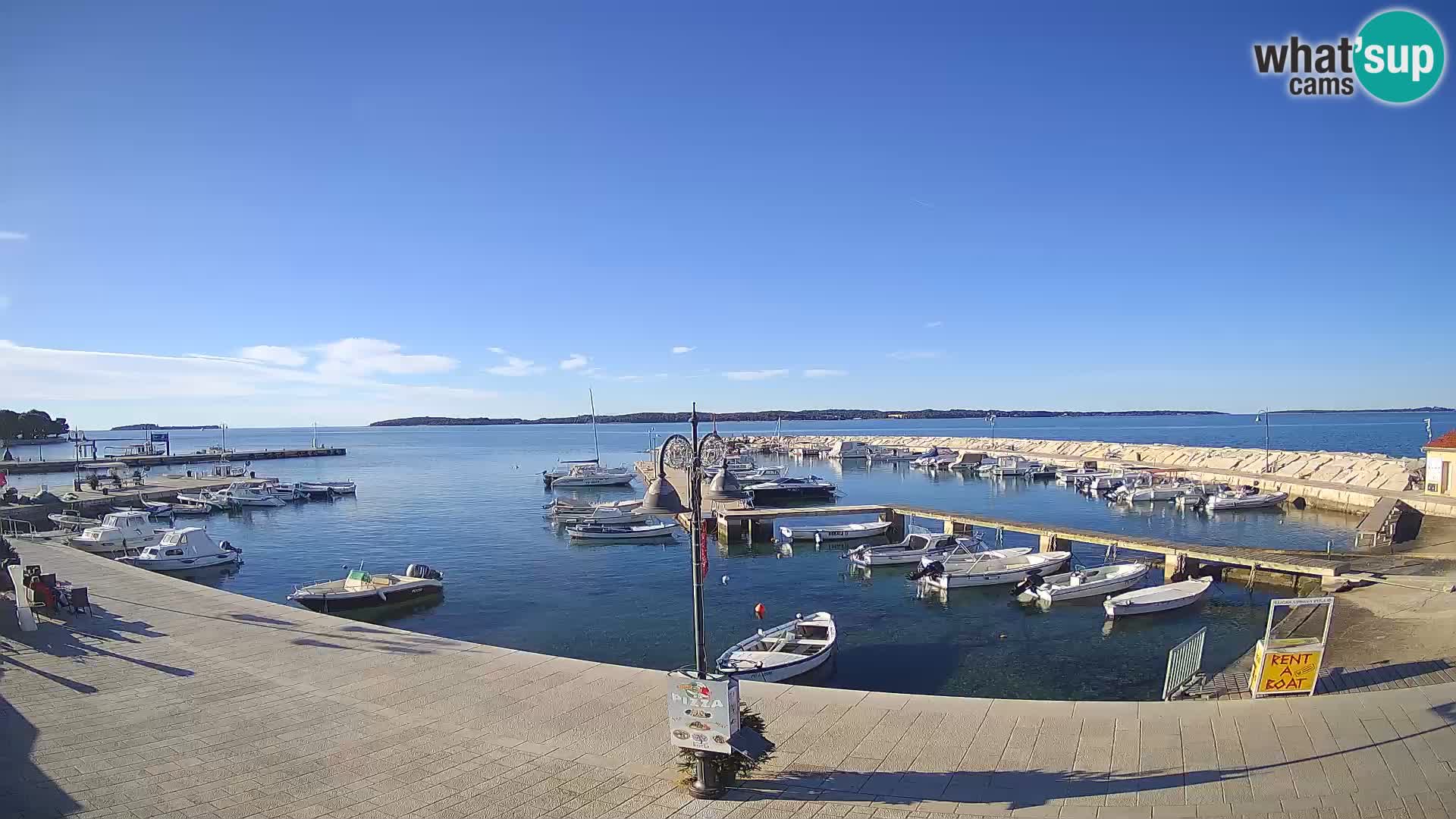 Webcam Fažana riva and city marina – Istria