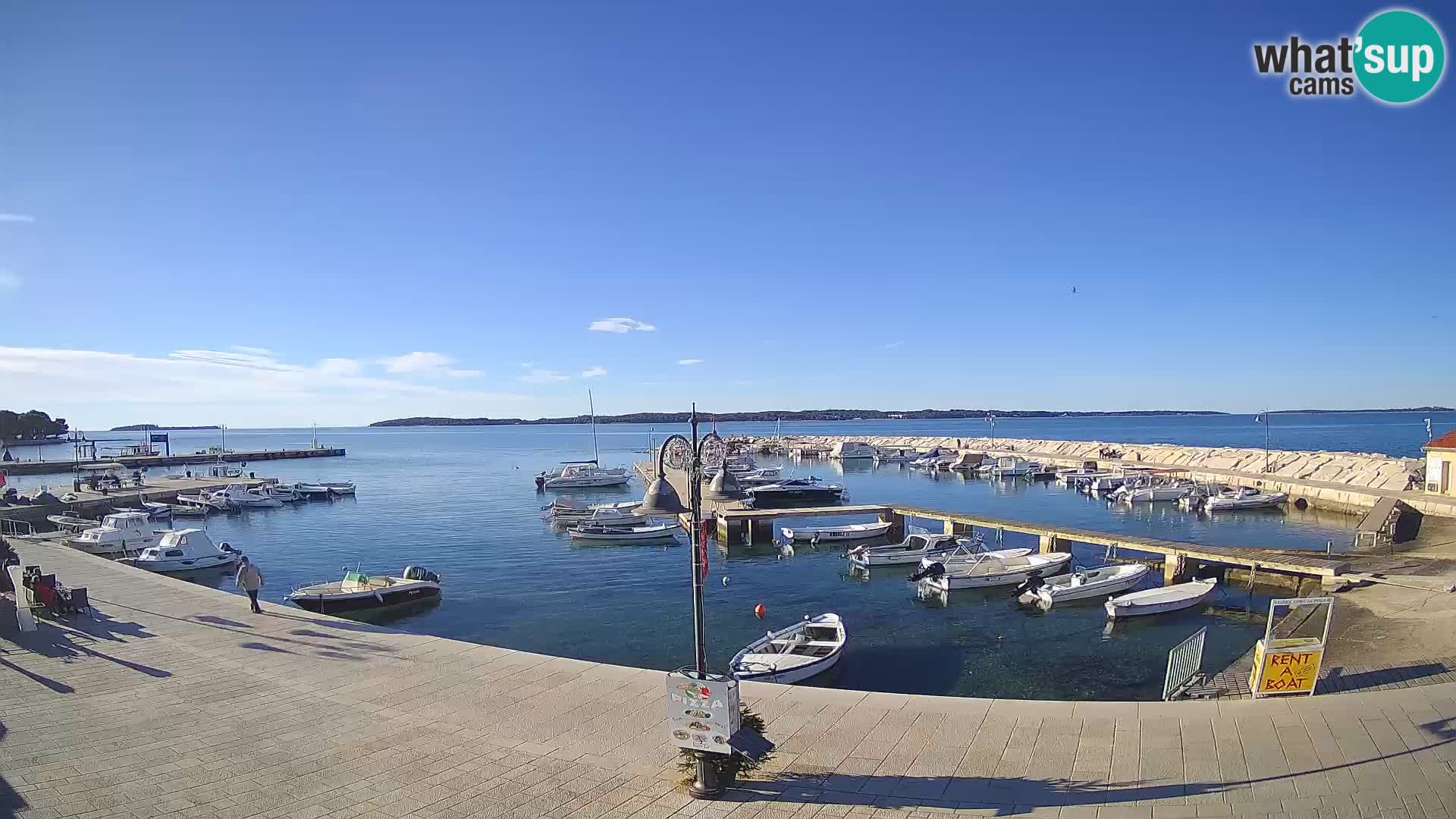 Webcam Fažana riva and city marina – Istria