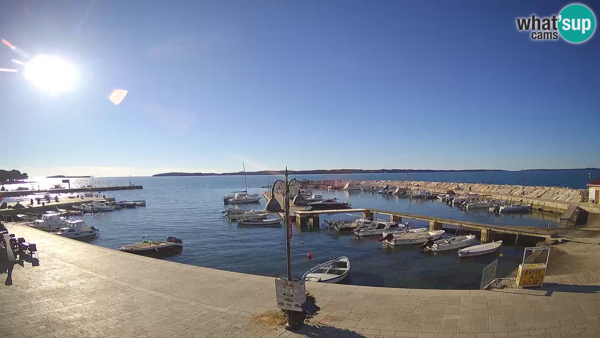 Webcam Fažana riva and city marina – Istria