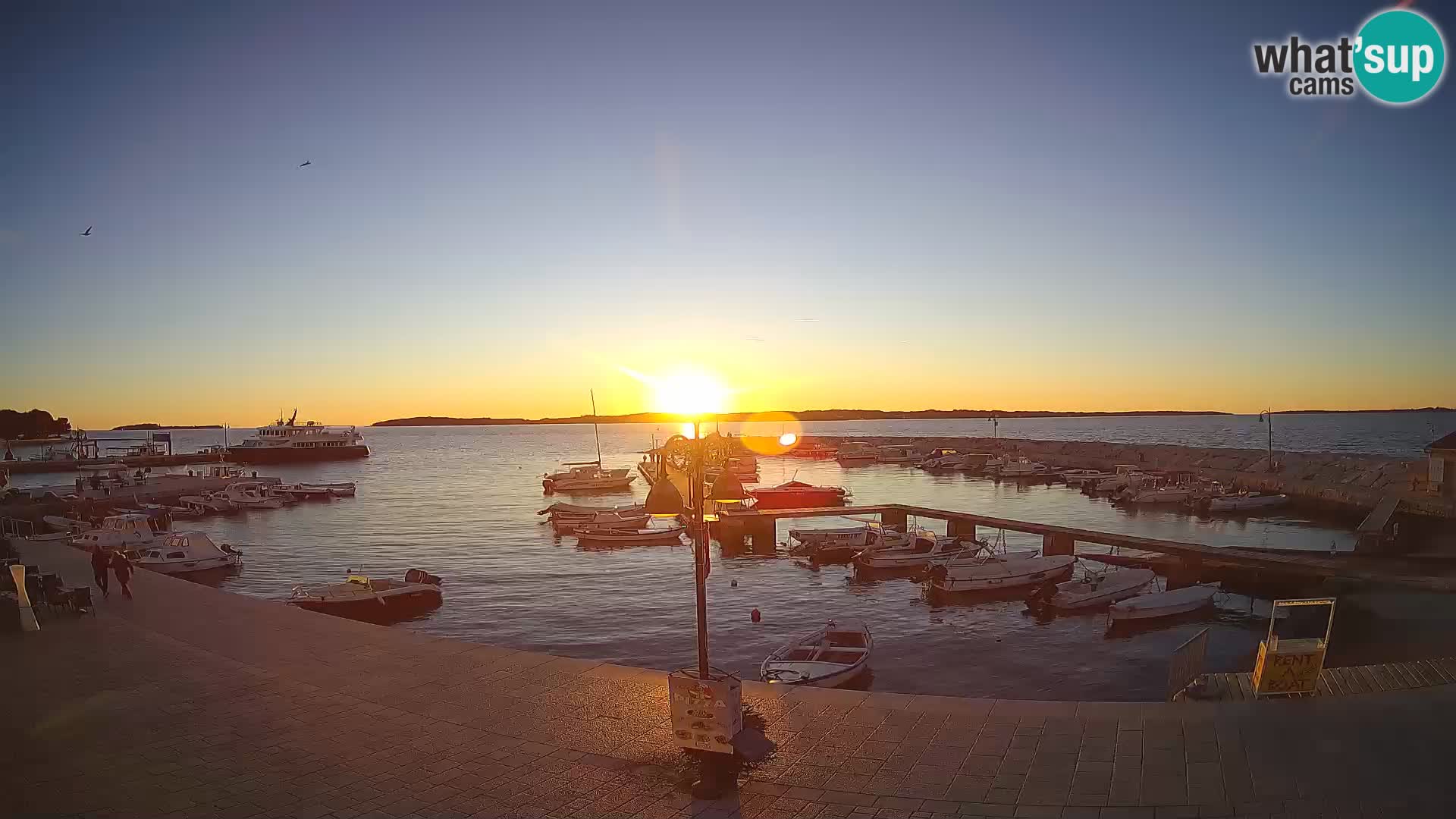 Webcam Fažana riva and city marina – Istria