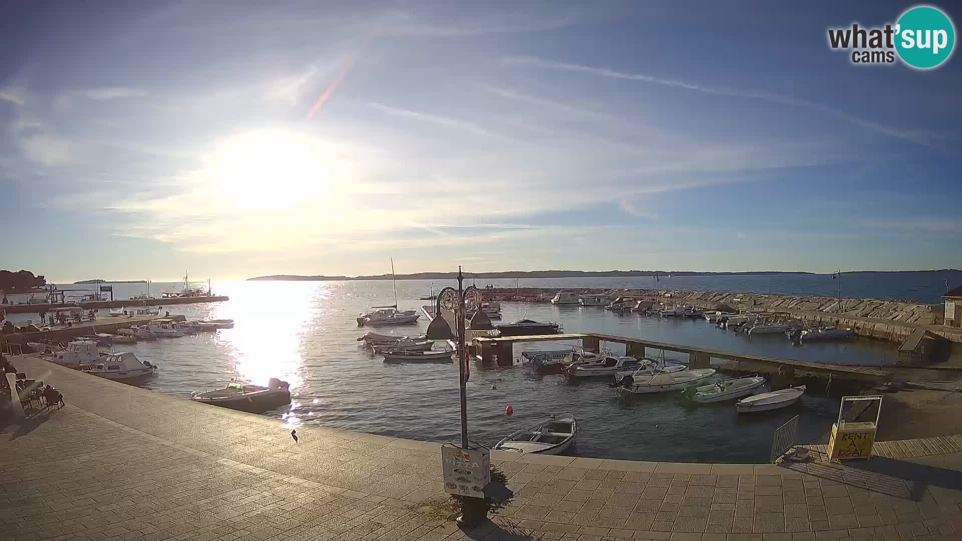 Webcam Fažana riva and city marina – Istria