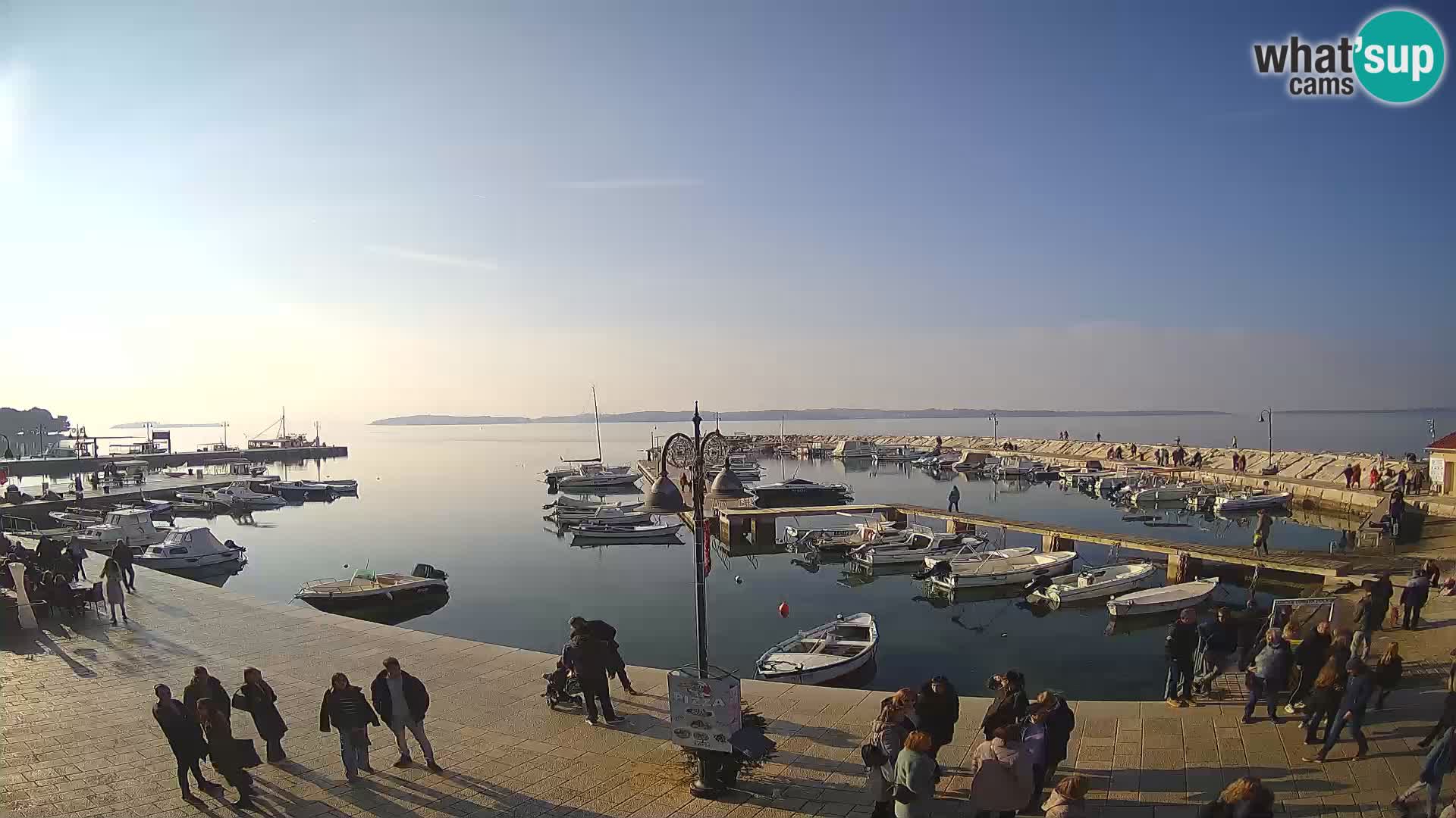 Webcam Fažana riva and city marina – Istria