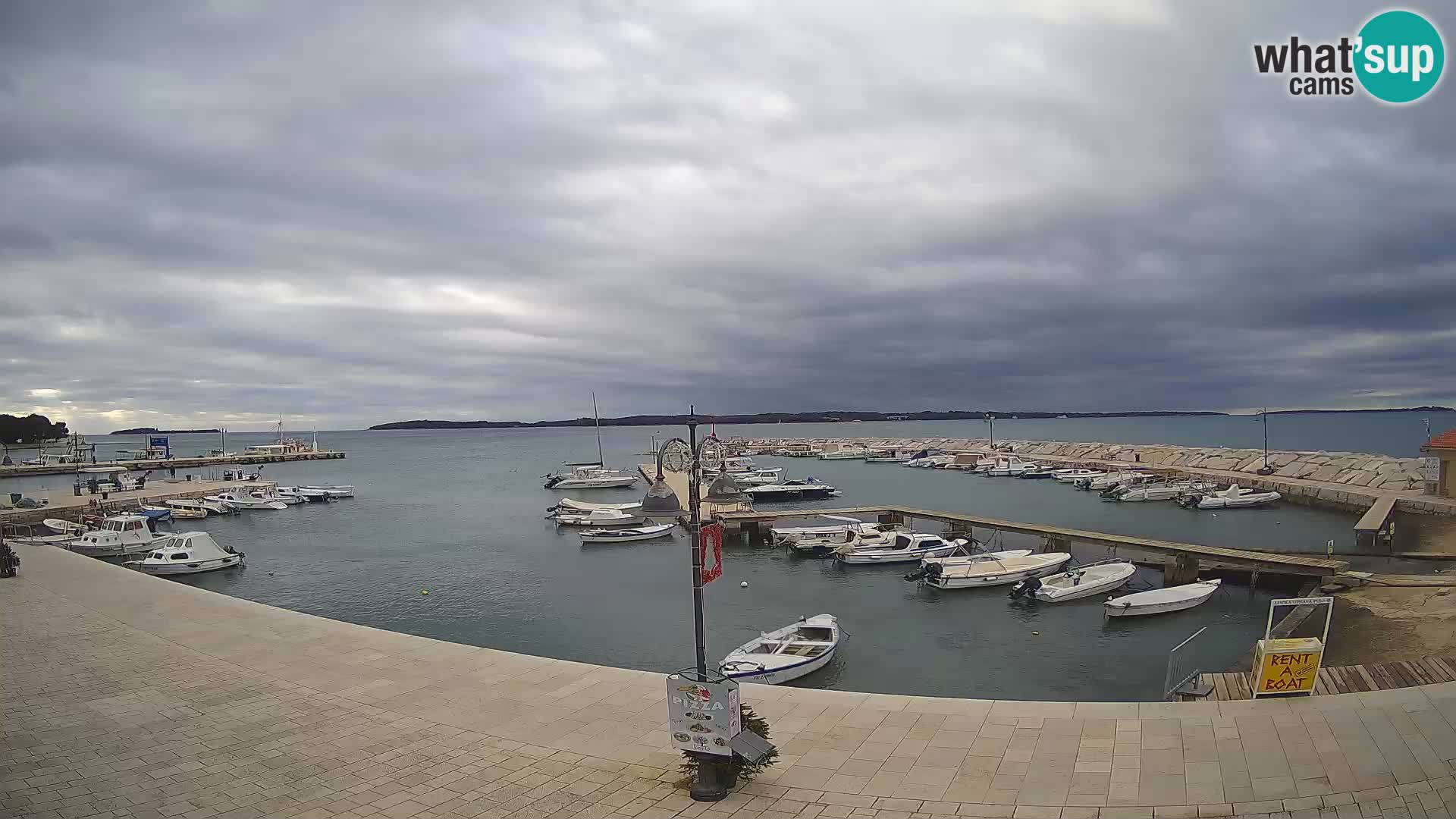 Webcam Fažana riva and city marina – Istria