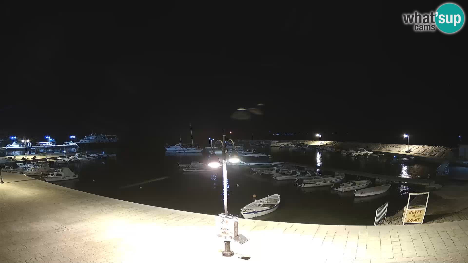 Spletna kamera Fažana riva in mestna marina – Istra