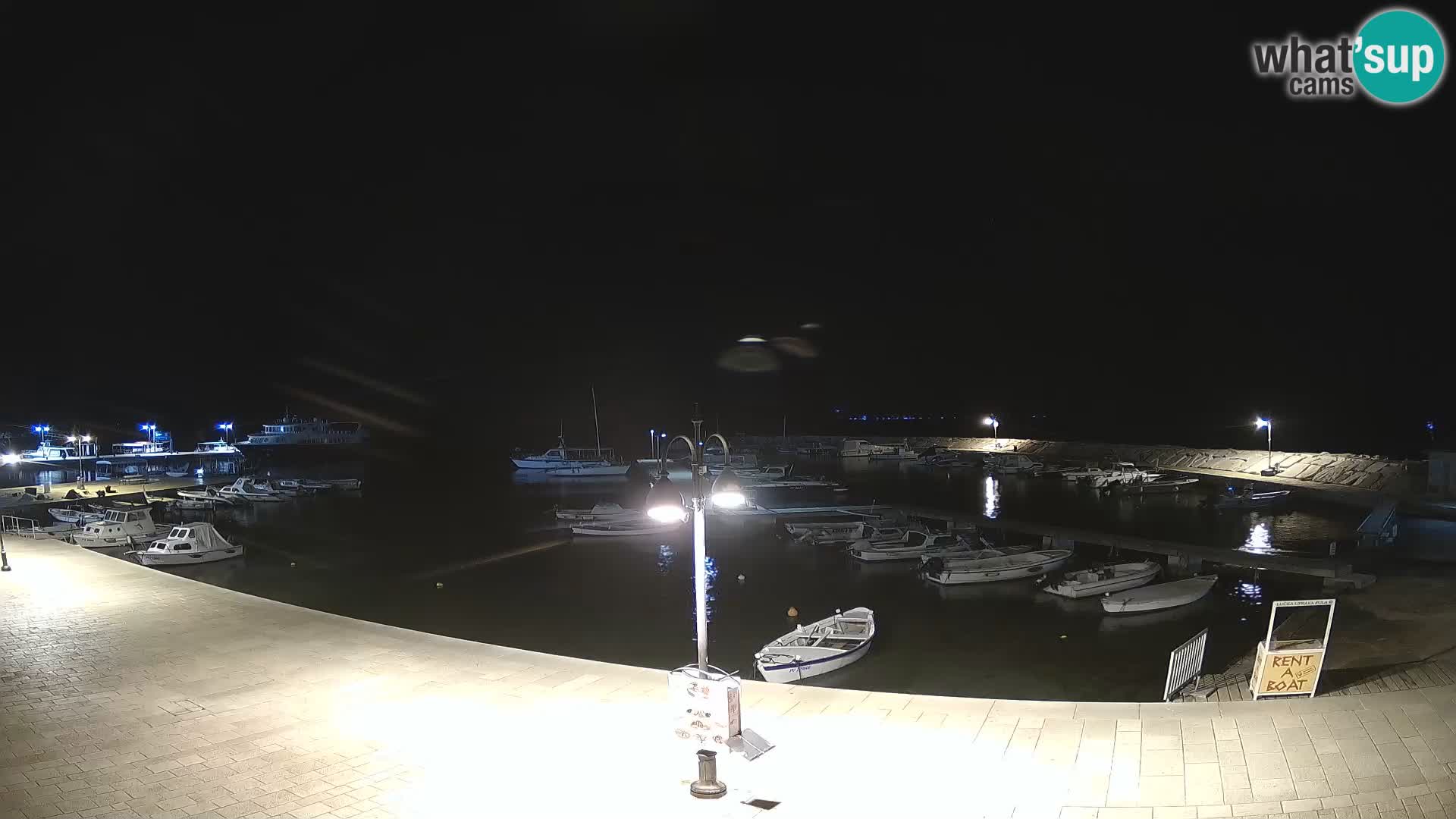 Webcam Fažana riva and city marina – Istria