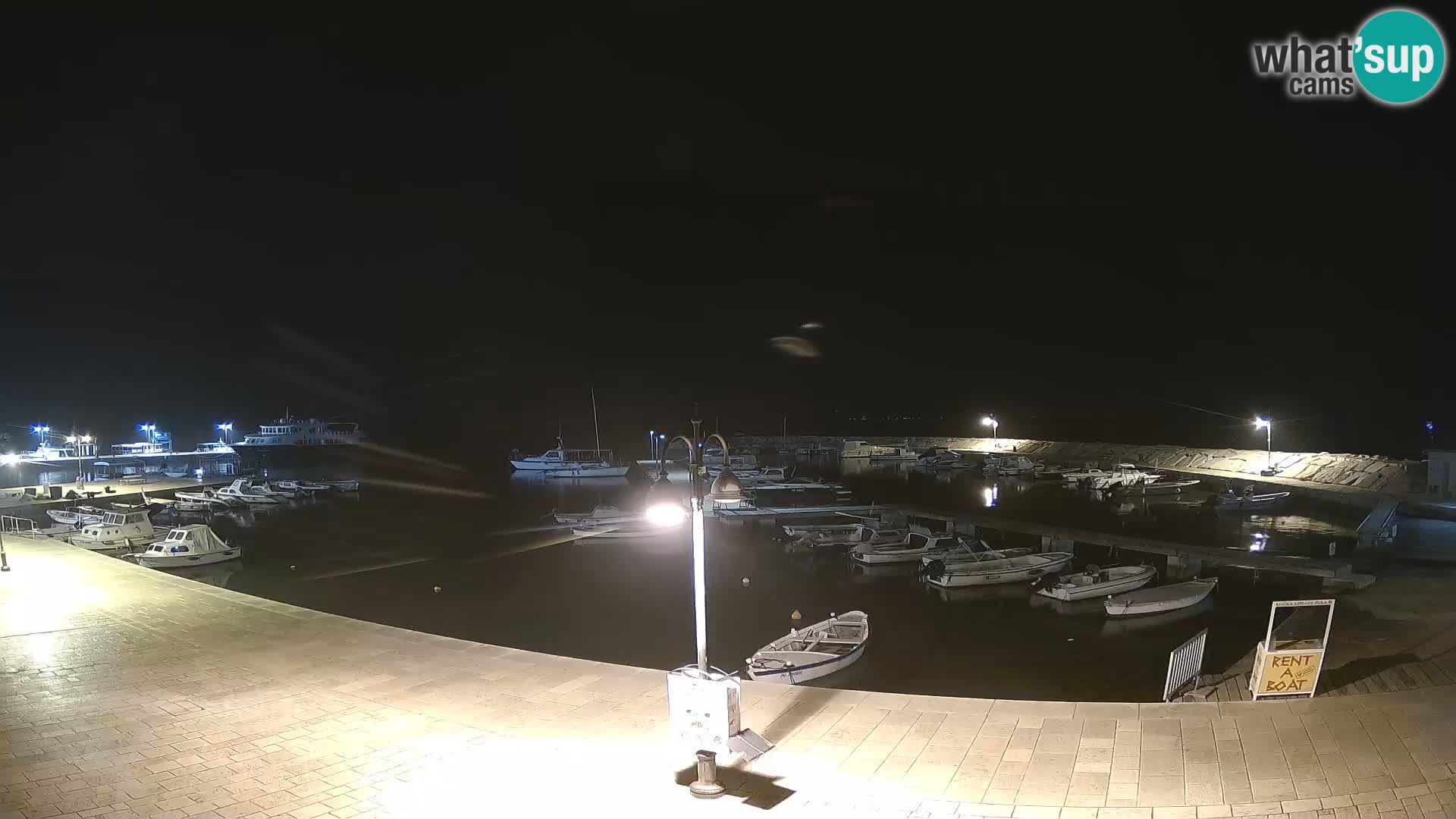 Webcam Fažana riva and city marina – Istria