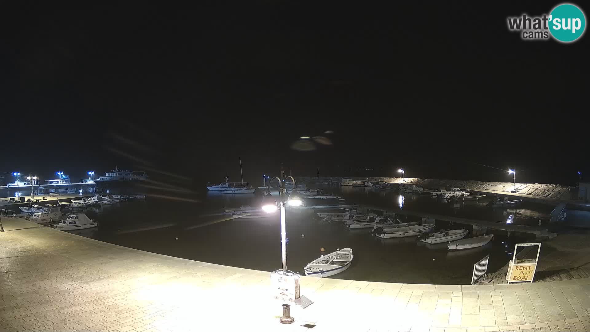 Webcam Fažana riva and city marina – Istria