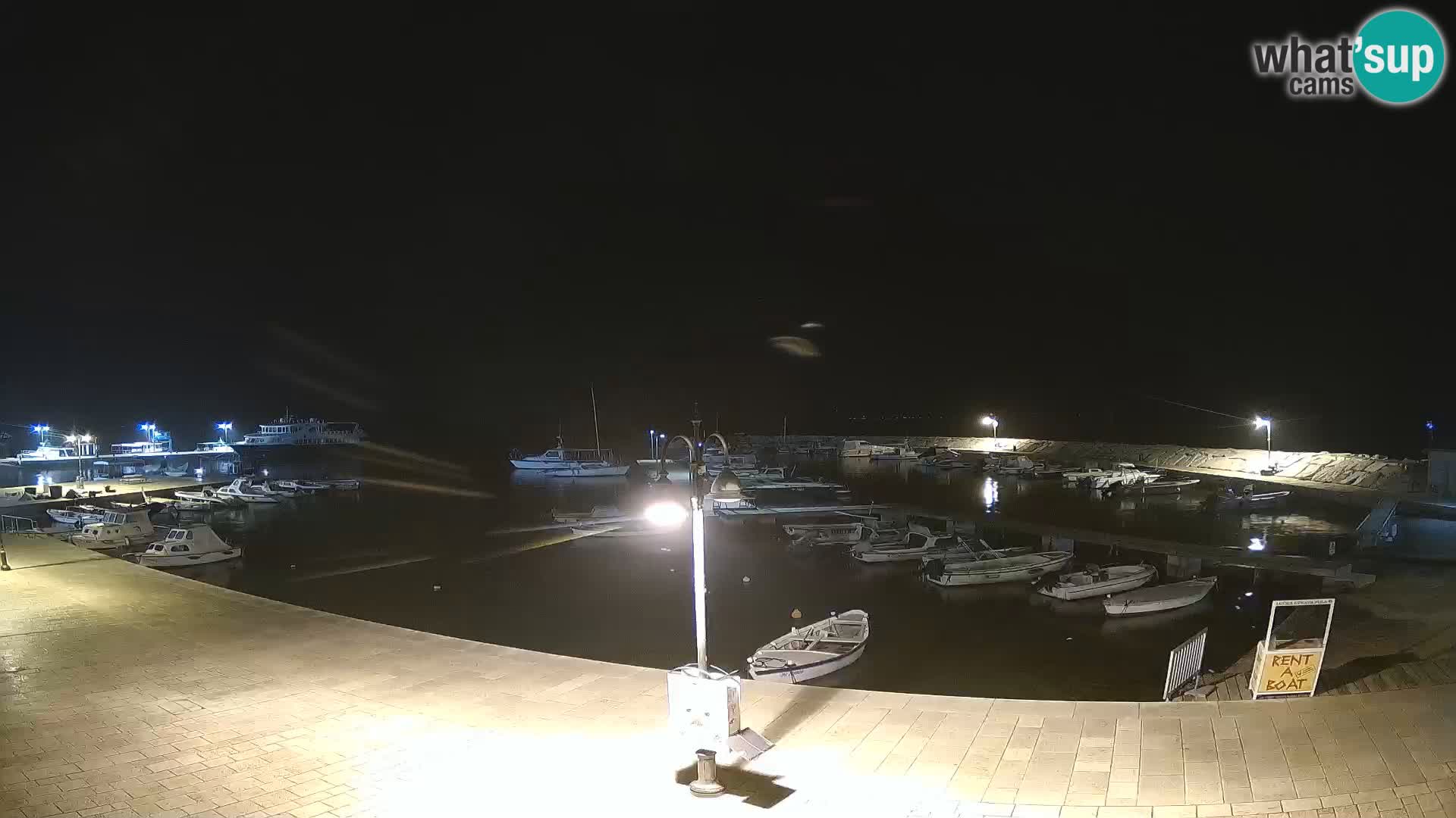 Fažana Camera en vivo riva y marina de la ciudad – Istria