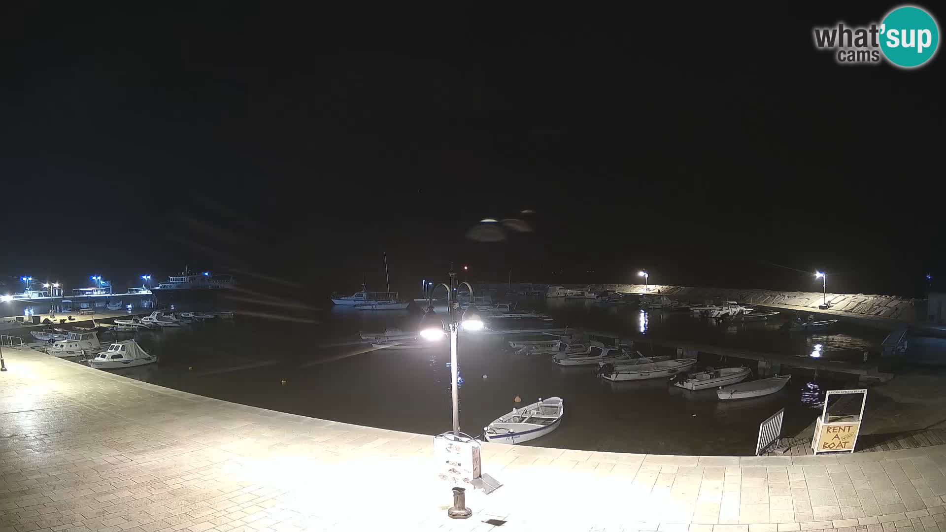 Fažana Camera en vivo riva y marina de la ciudad – Istria